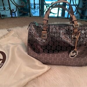 Michael Kors Monogram Metallic Mirror Nickel Grayson LG Satchel NWT Dust Cover